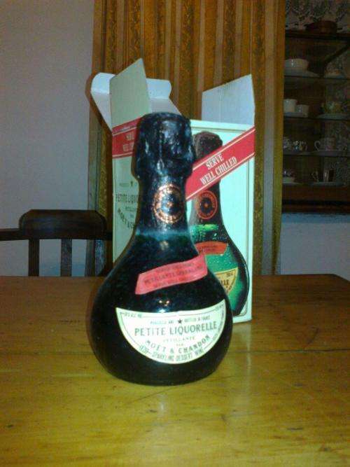 MOET & CHANDON - PETITE LIQUORELLE - SOLD AS COLLECTABLE ITEM