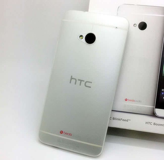 HTC One Ultra-Thin Hard Case Clear Colour