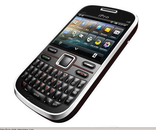 BRAND new iPRO phone,  NO RESERVE. 2 SIM,  QWERTY k/board, 2.2" screen, camera , OVERNIGHT DELIVERY