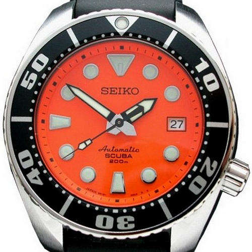 SEIKO PROSPEX DIVERS 6R15 Automatic 23 Jewels 200m Steel 50 Hours Power Reserve Rubber Strap