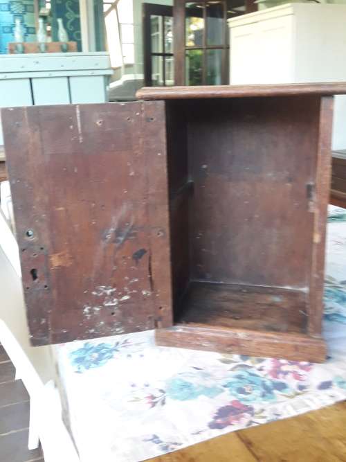 Very small cupboard