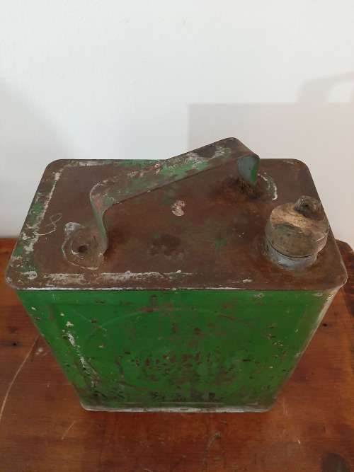 Vintage Castrol oil tin