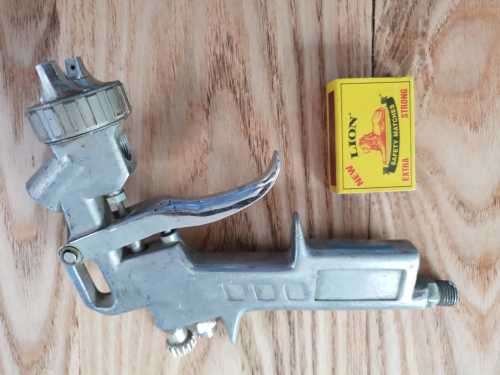 Spray guns lot