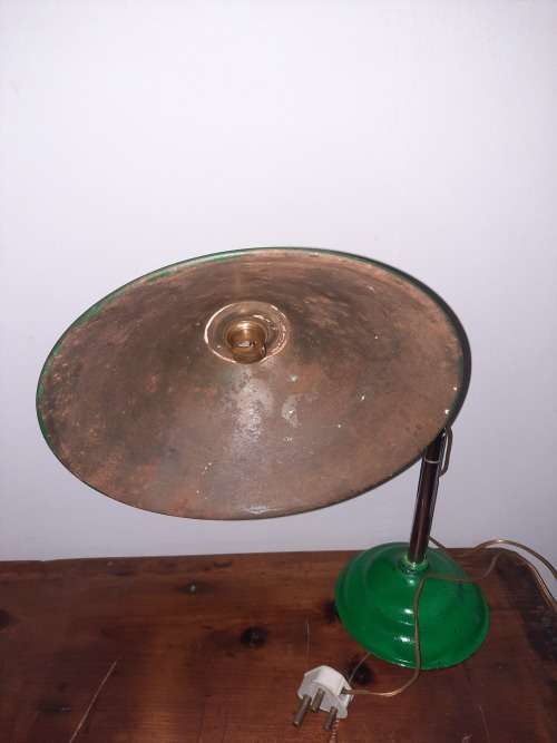 Retro anglepoise lamp