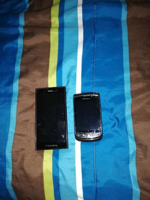 Blackberry cellphones x 2