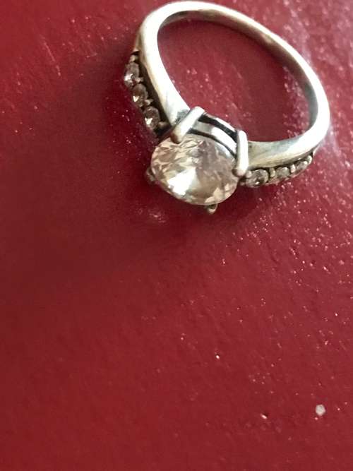 !! Stunning Sterling Silver (925) Ring !!