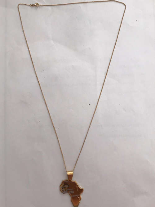 !!!Gold Africa Pendant And Chain!!!