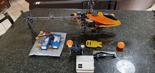 HK450 (Align replica) Radio control Helicopter : Heli fully built. Like new.