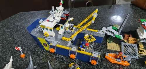 Lego City 60095 set