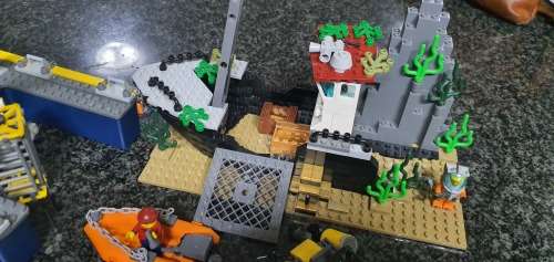 Lego City 60095 set