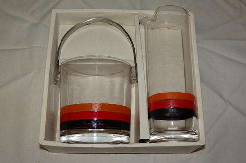 A RARE VINTAGE "PIERRE CARDIN" BOXED SASAKI GLASS BAR SET WITH 18/8 STAINLESS STEEL ICE TONGS