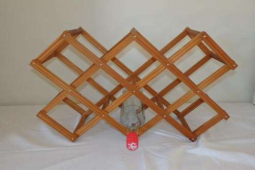 AN AWESOME COMPACT WOODEN (10x BOTTLE) WINE RACK IN GREAT CONDITION