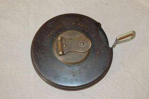 AN INCREDIBLE RARE VINTAGE "JOHN RABONE & SONS" No.4351 METAL CASE 50ft TAPE MEASURE w/ BRASS WINDER