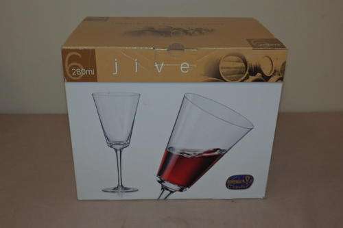 A STUNNING (UNUSED) BOXED SET OF 4 ITALIAN MADE "BORMIOLI ROCCO" "NORMA" FLUTED CHAMPAGNE GLASSES