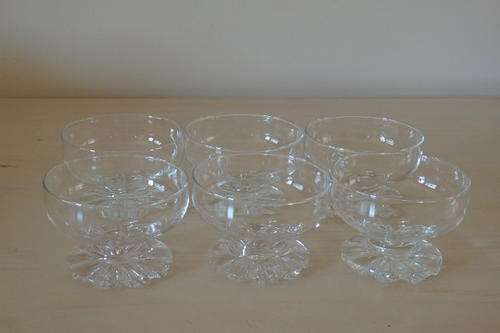 A BEAUTIFUL SET OF SIX GLASS "STEMMED" DESSERT/ SWEETS BOWLS IN AWESOME CONDITION