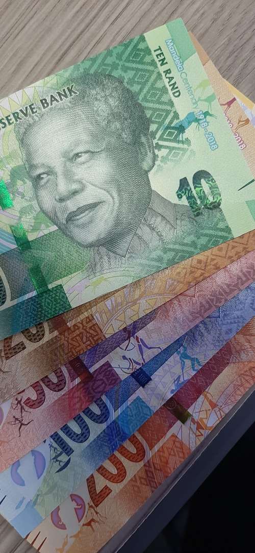 WOW WOW Low number sequence AA CENTENARY notes Start at R1 with no reserve