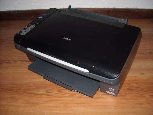 EPSON COLOUR PRINTER!! R1 NO RESERVE!!!