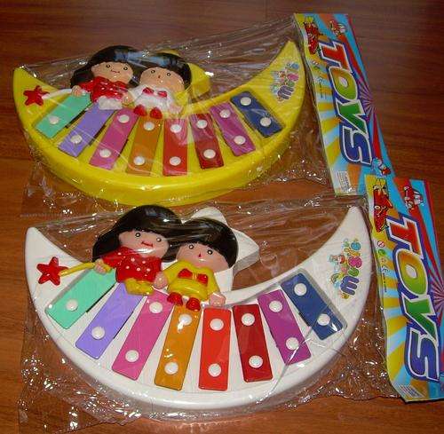 BABIES LOVE MAKING MUSIC