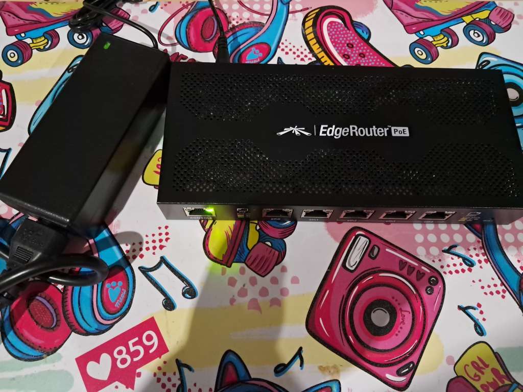 EdgeMAX EdgeRouter PoE