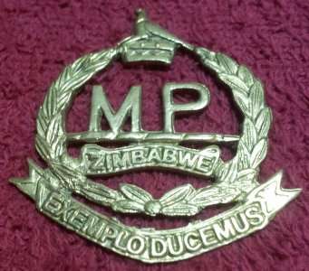 Zimbabwe Army Badges : (x5 Badges)