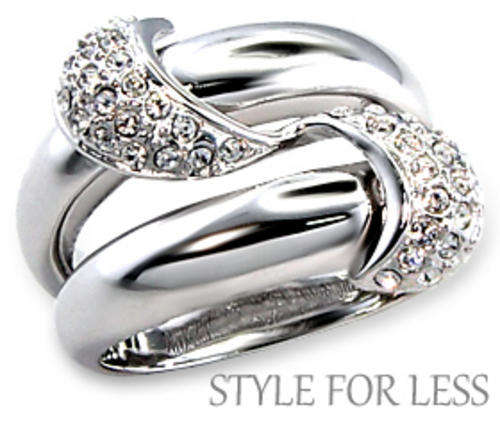 BEAUTIFUL SIMULATED DIAMOND 18K WHITE GOLD PLATED RING