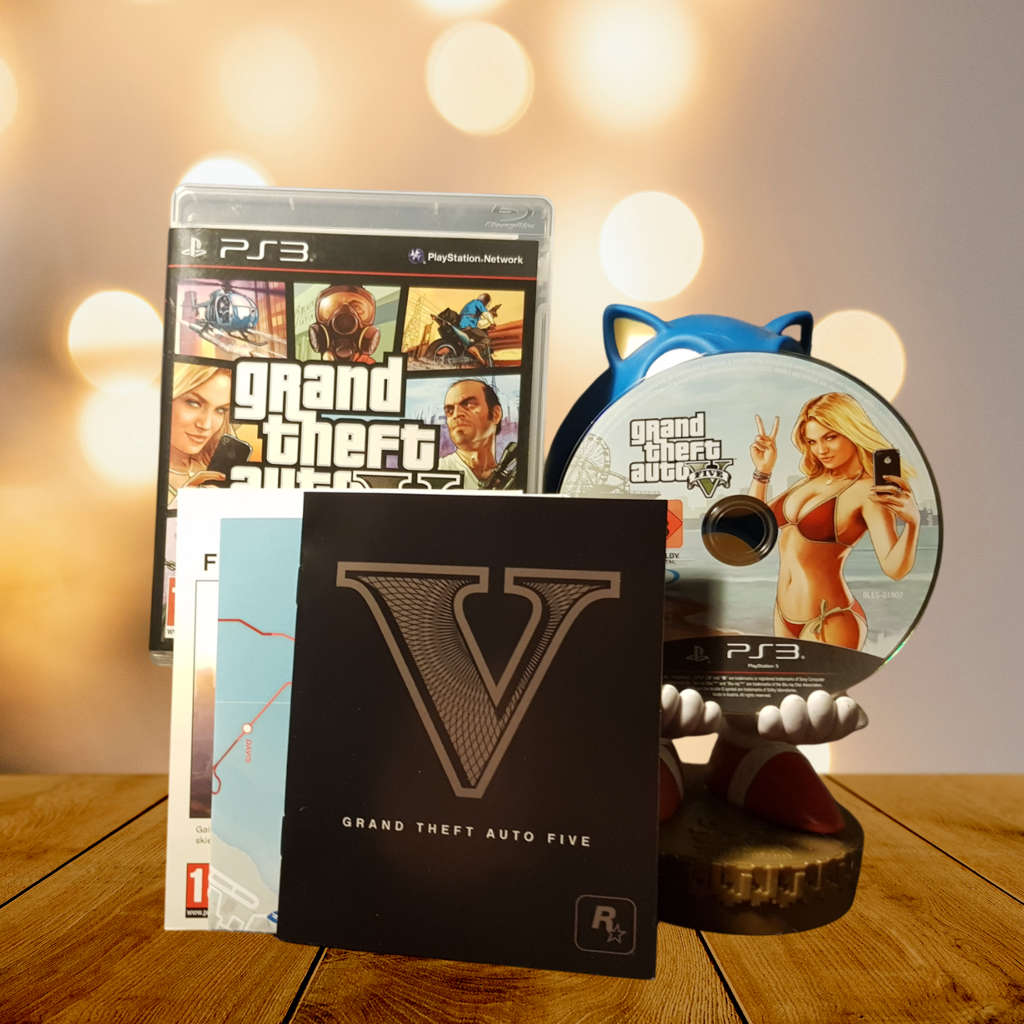 PlayStation 3 Grand Theft Auto V -  Complete in Box- Very Good Condition!