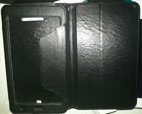 Mobicel Tablet with pouch NO CHARGER