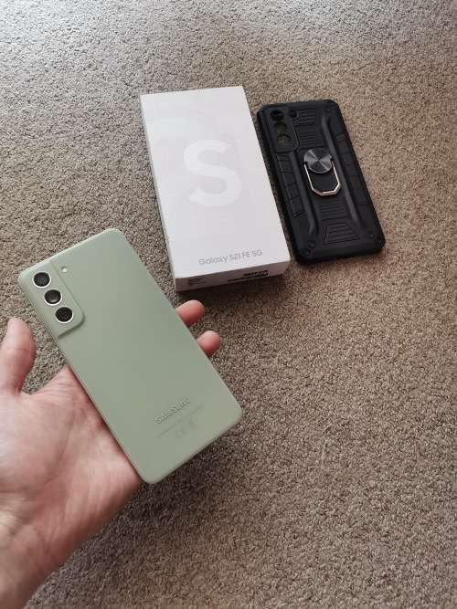 Samsung s21 Fe with box and cover 128gb dual SIM