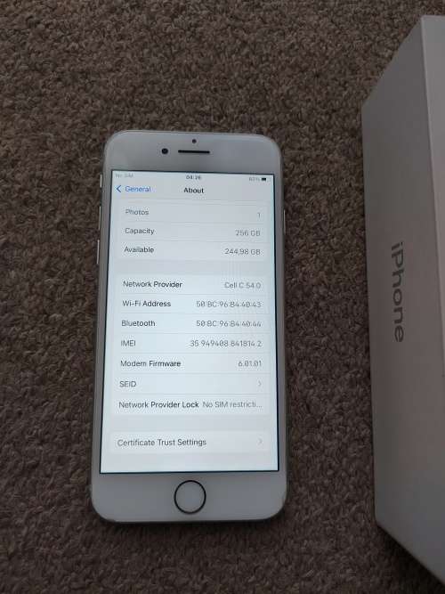 iPhone 8 256gb good condition with box