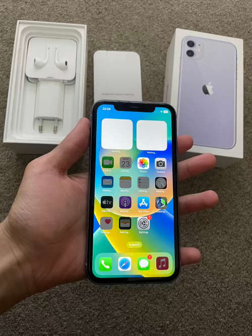 iPhone 11 64gb purple immaculate condition with box and accessories