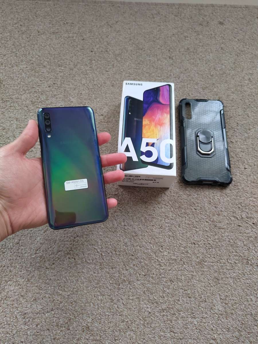 Samsung A50 dual SIM 128gb 4gb ram with box and cover