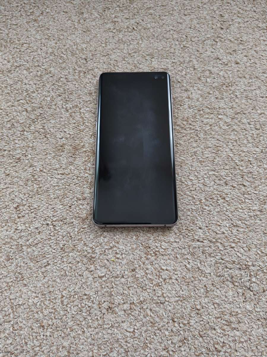 Samsung S10 plus 8gb ram 128gb excellent condition