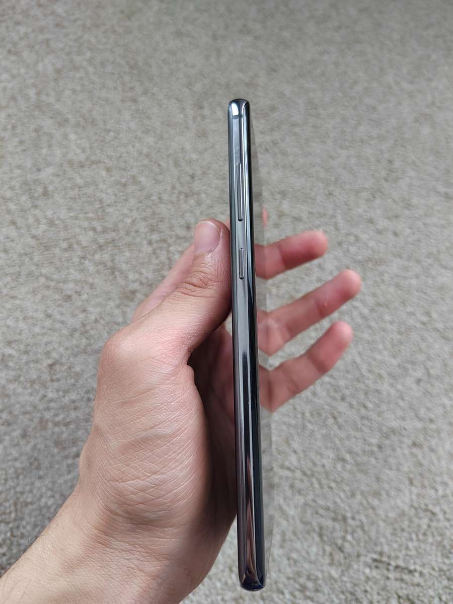 Samsung S10 plus 8gb ram 128gb excellent condition