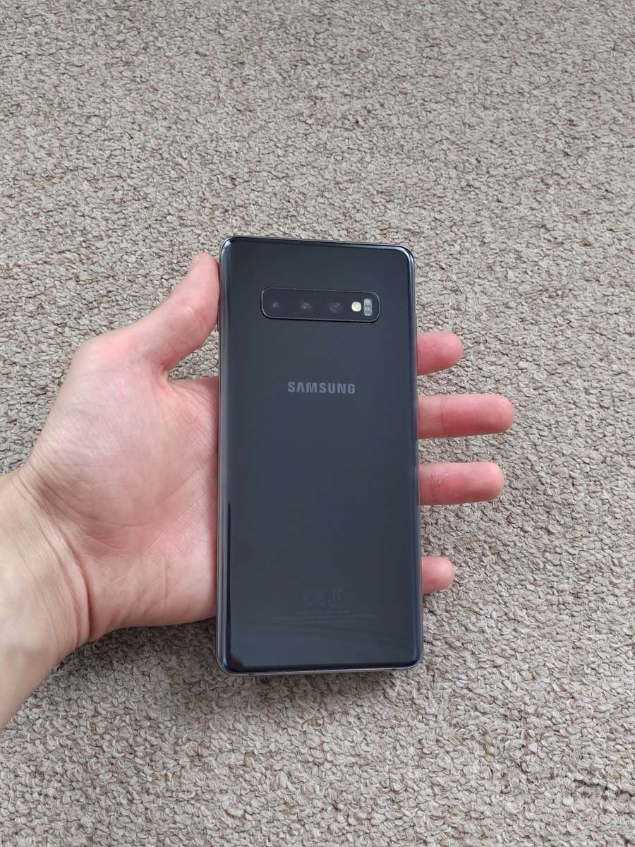 Samsung S10 plus 8gb ram 128gb excellent condition