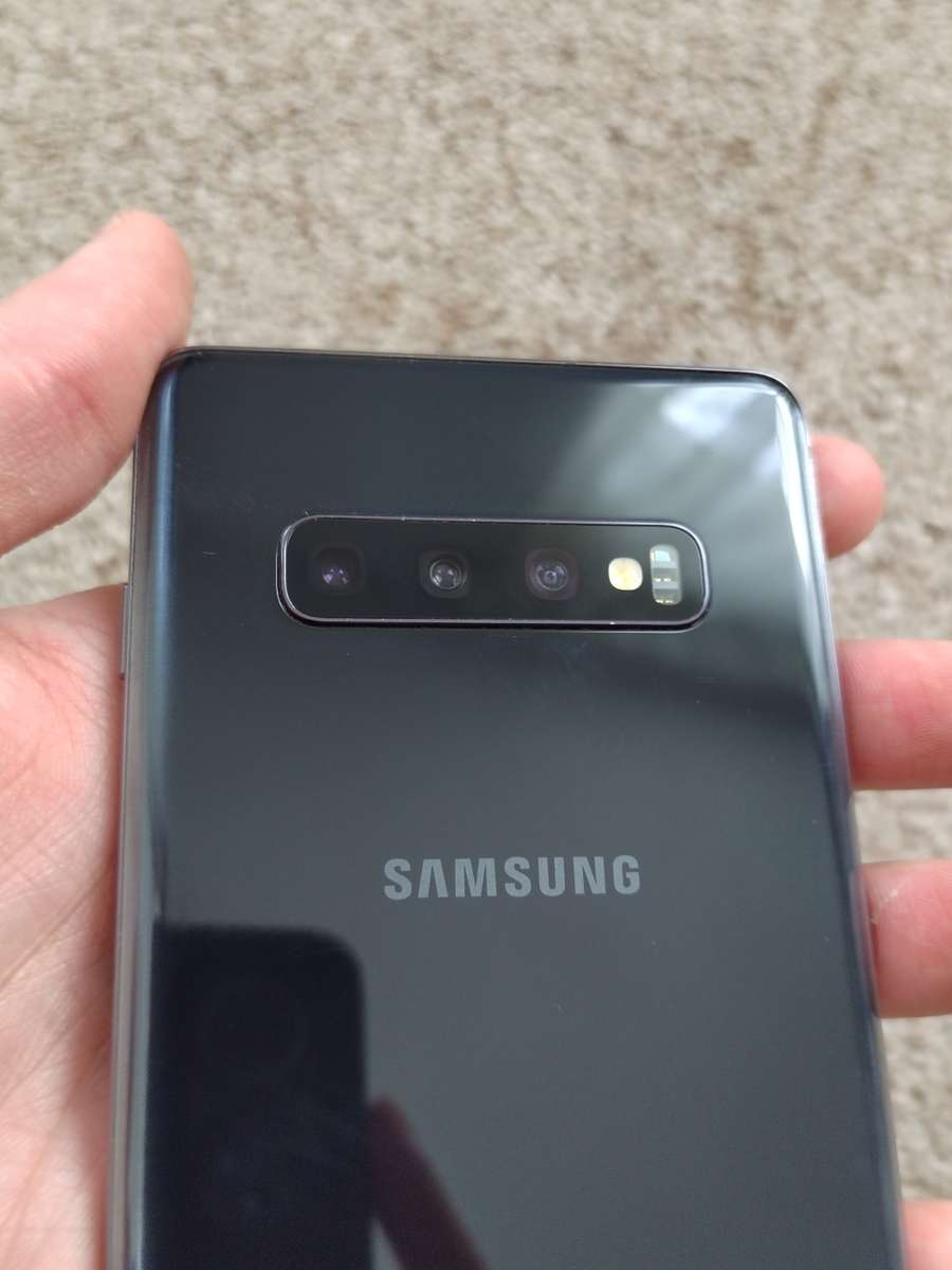 Samsung S10 plus 8gb ram 128gb excellent condition