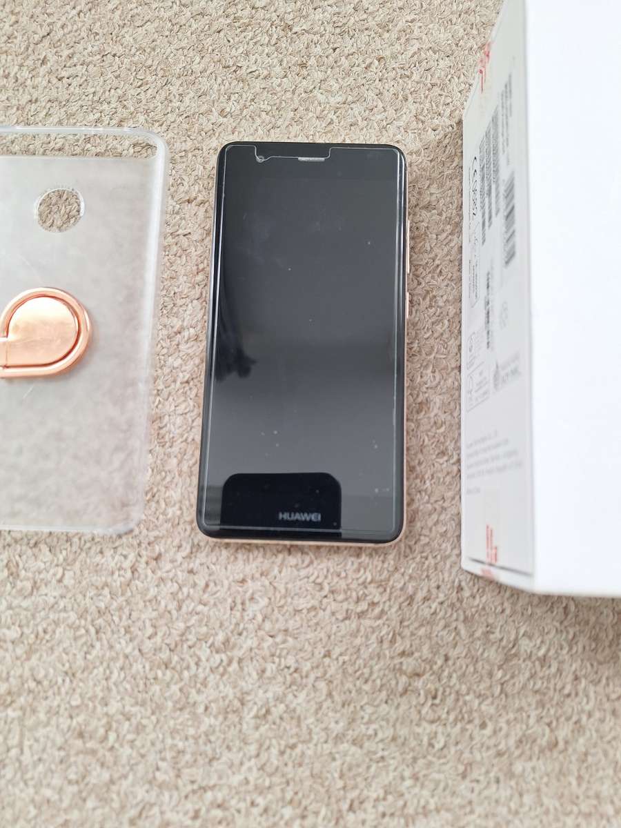 Huawei nova 1 32gb dual sim with box and accessories