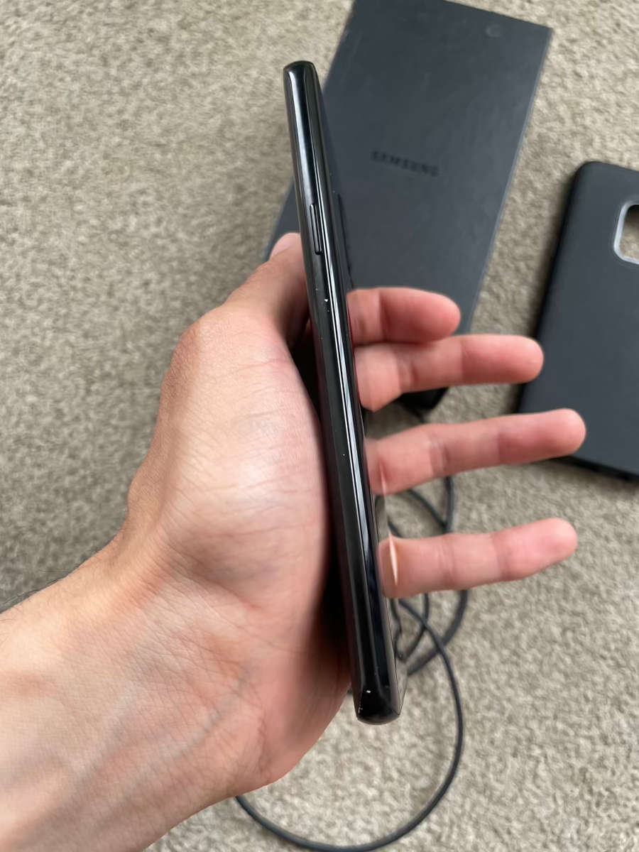 Samsung S9 64gb 4gb ram with box and cover