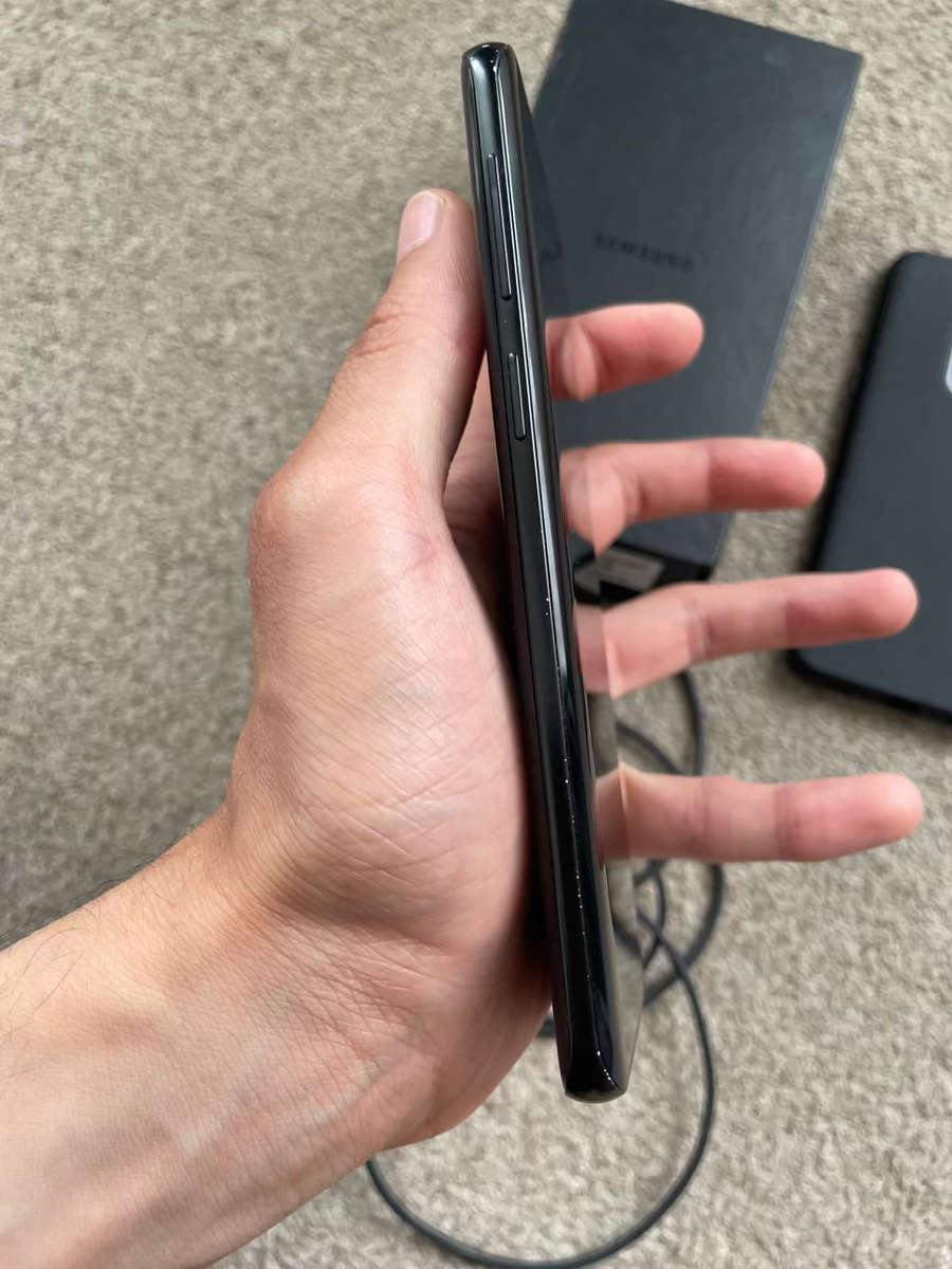 Samsung S9 64gb 4gb ram with box and cover