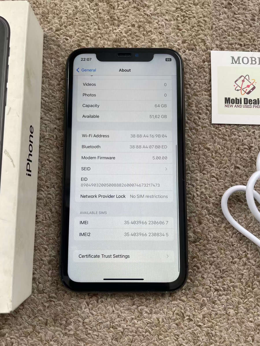 iPhone 11 64gb with box and cable