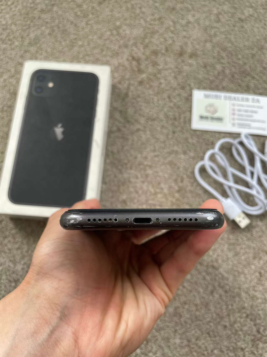 iPhone 11 64gb with box and cable