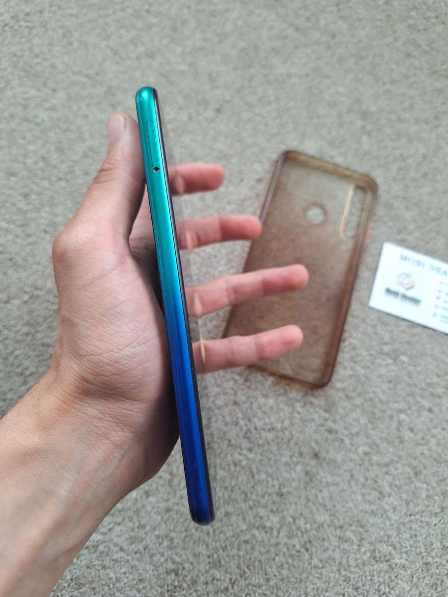 Huawei Y7p 64gb 4gb ram single sim with cover