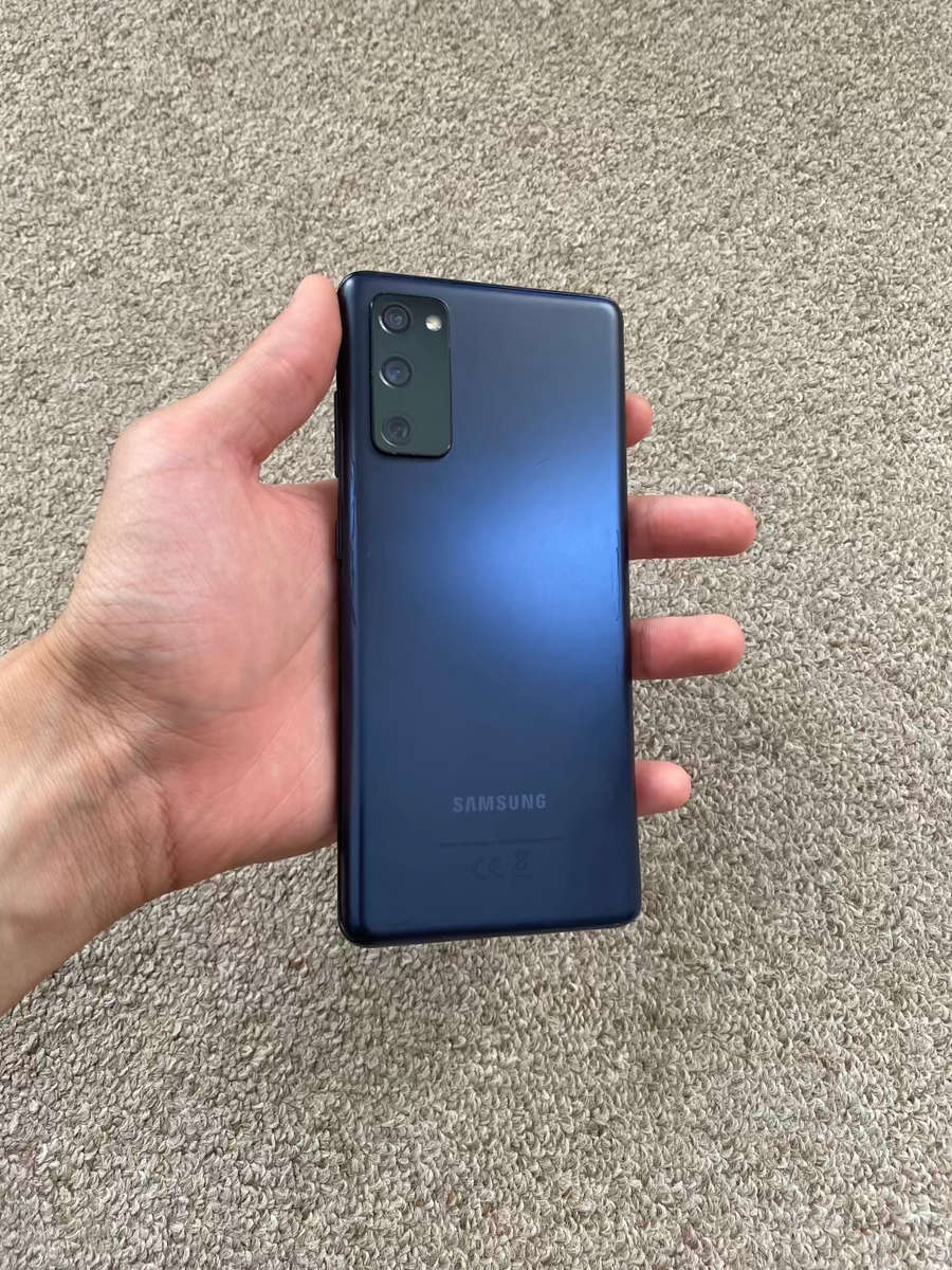 Samsung S20 Fe 128gb 6gb ram Dual sim