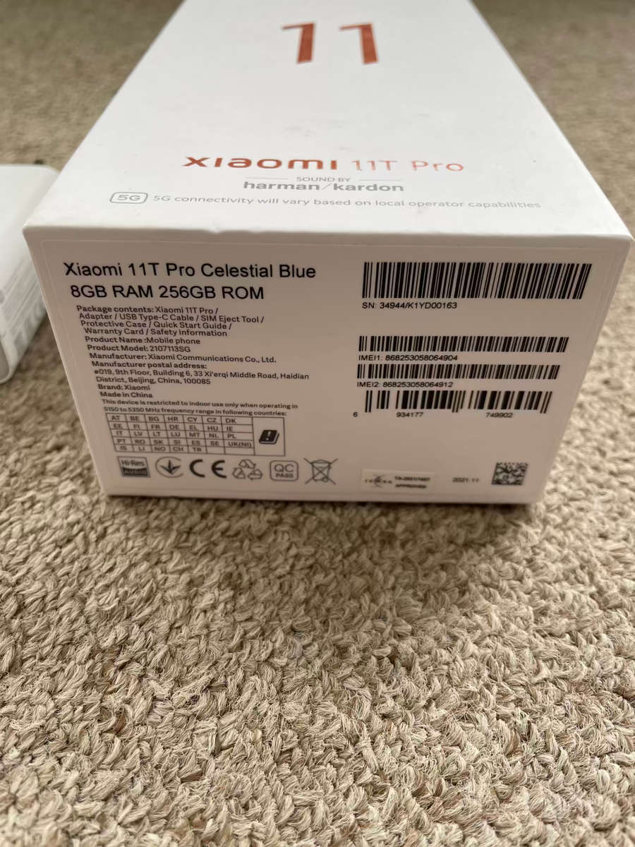 Xiaomi 11t pro 5G 256gb 11gb ram with box and original 120w superfast charger