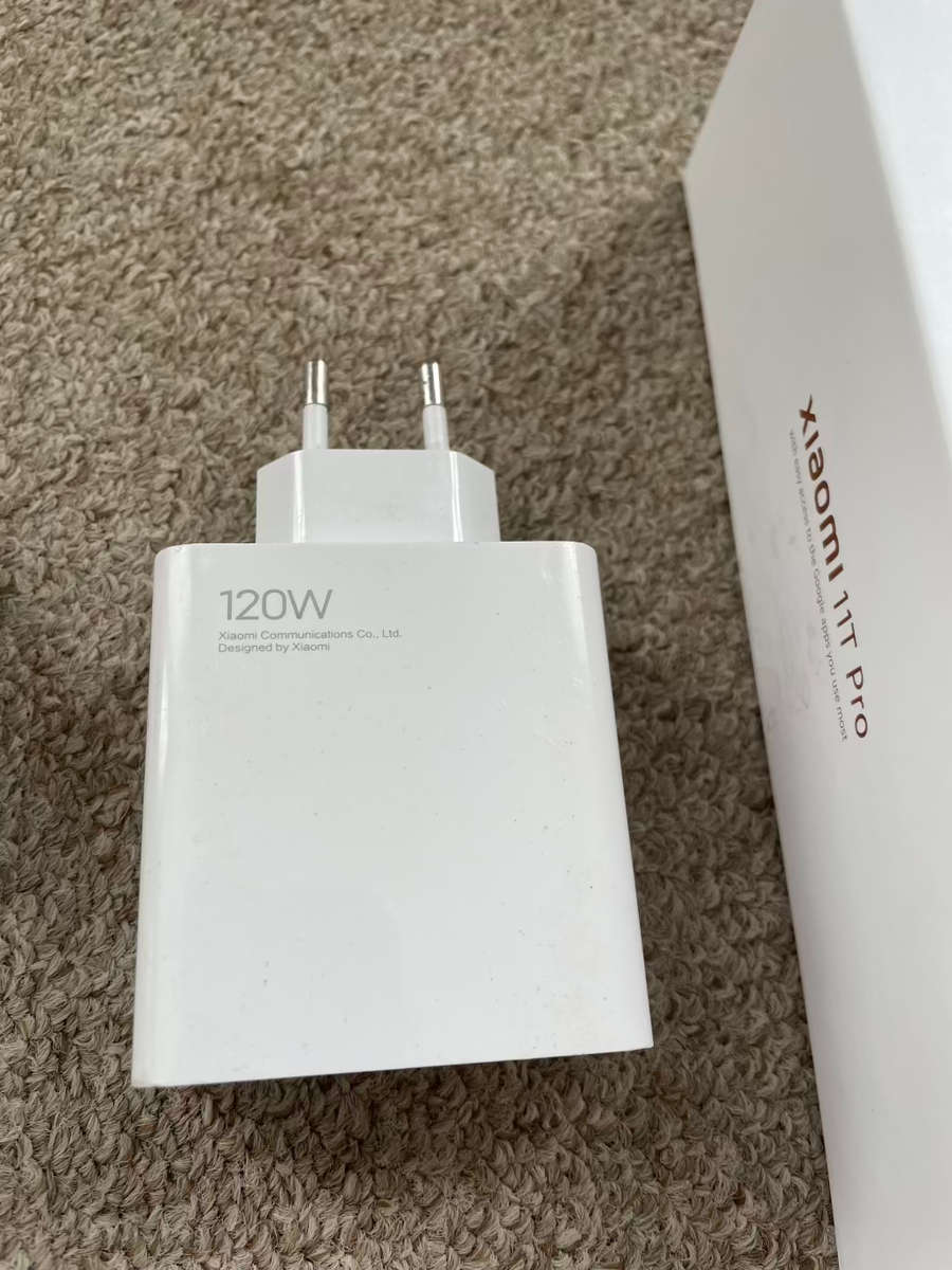 Xiaomi 11t pro 5G 256gb 11gb ram with box and original 120w superfast charger