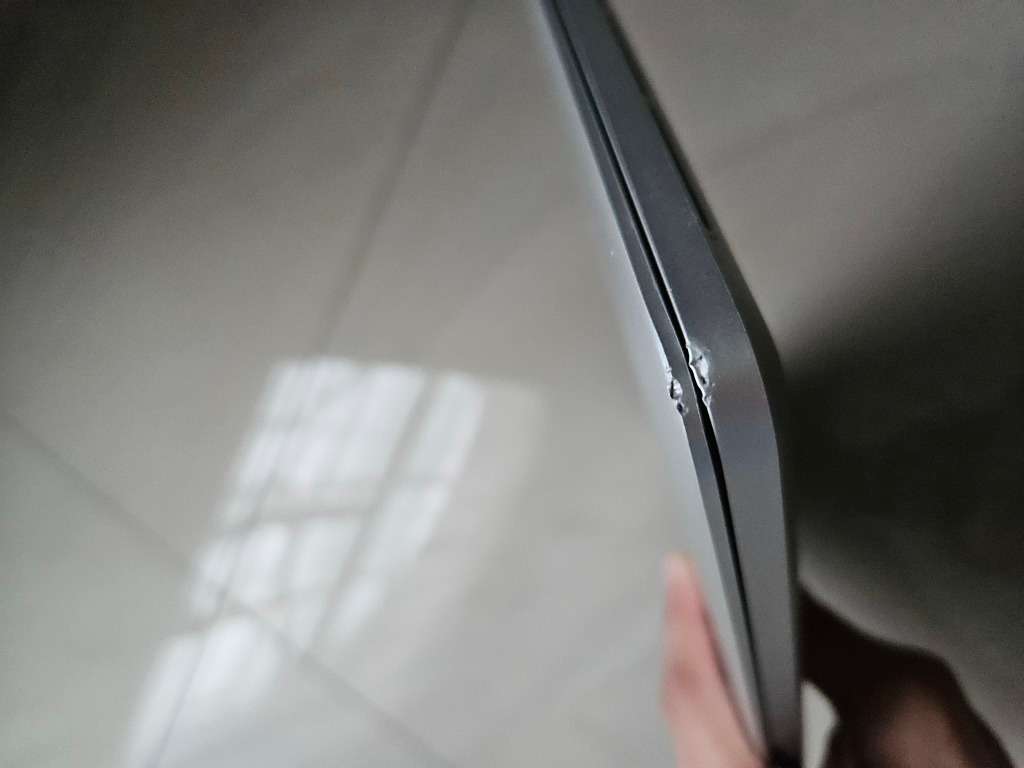 MacBook Pro 13 inch 2.5GHz core i5 8gb ram 128gb SSD 2012