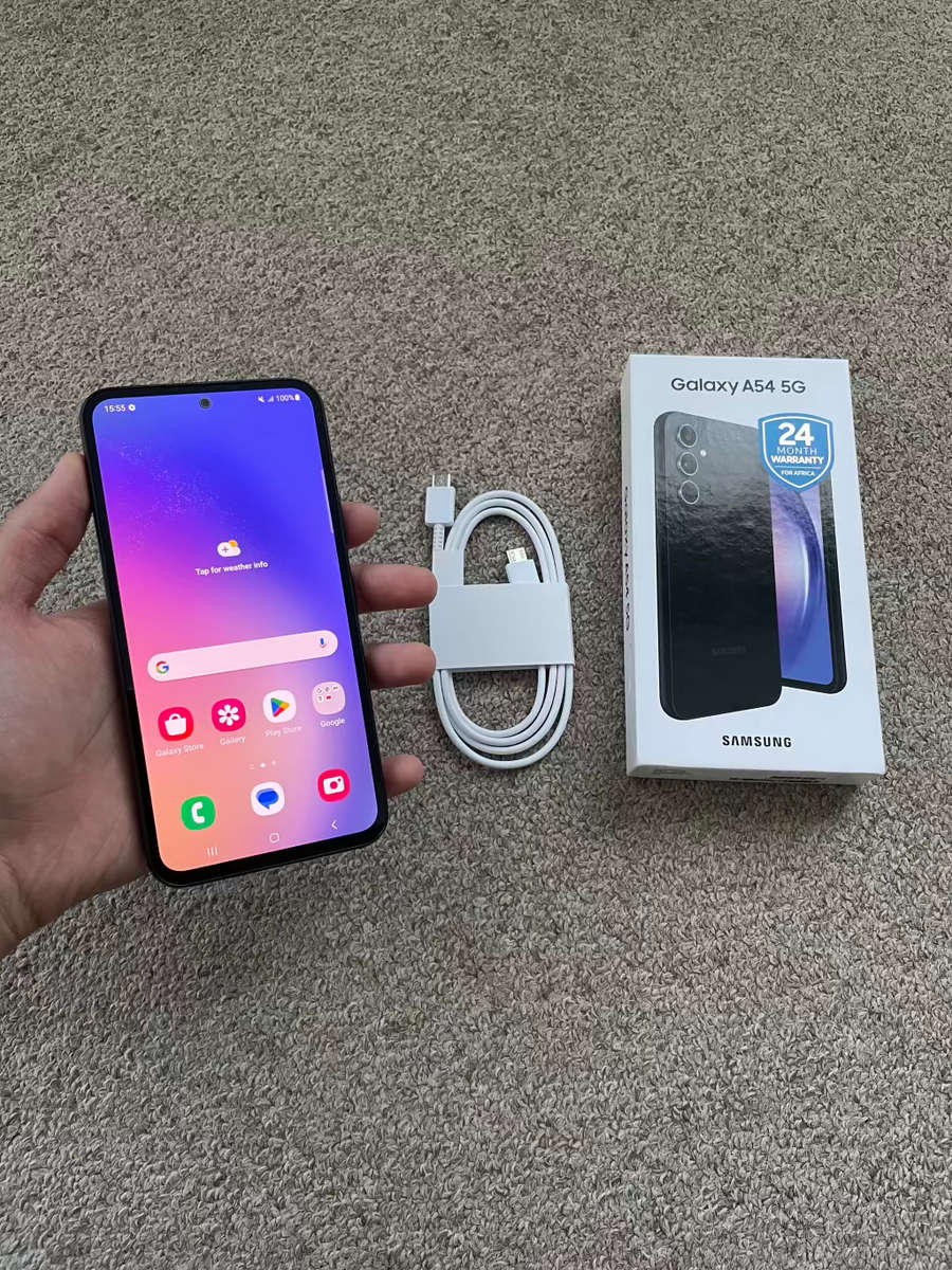 Samsung A54 5G 256gb 8gb ram Dual Sim Excellent condition with box and cable