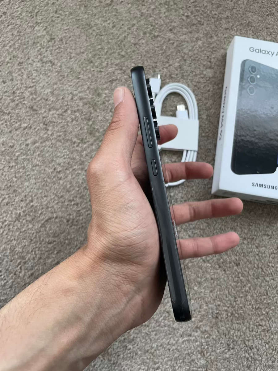 Samsung A54 5G 256gb 8gb ram Dual Sim Excellent condition with box and cable