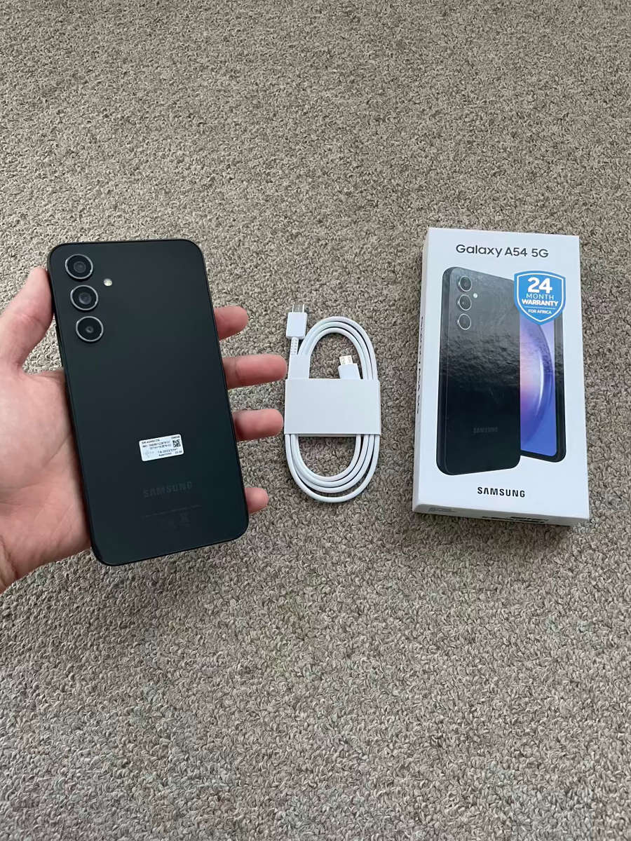 Samsung A54 5G 256gb 8gb ram Dual Sim Excellent condition with box and cable