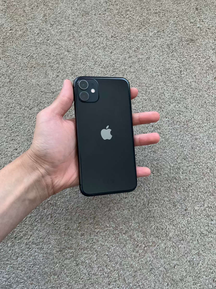 iPhone 11 64gb Dual sim with cover - black