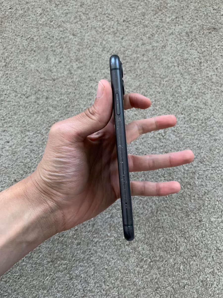 iPhone 11 64gb Dual sim with cover - black